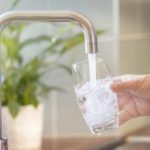 Para qué sirven los purificadores de agua para hogares