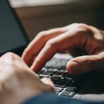 Cómo Diseñar una Estrategia de Marketing Digital para un SaaS Desde Cero